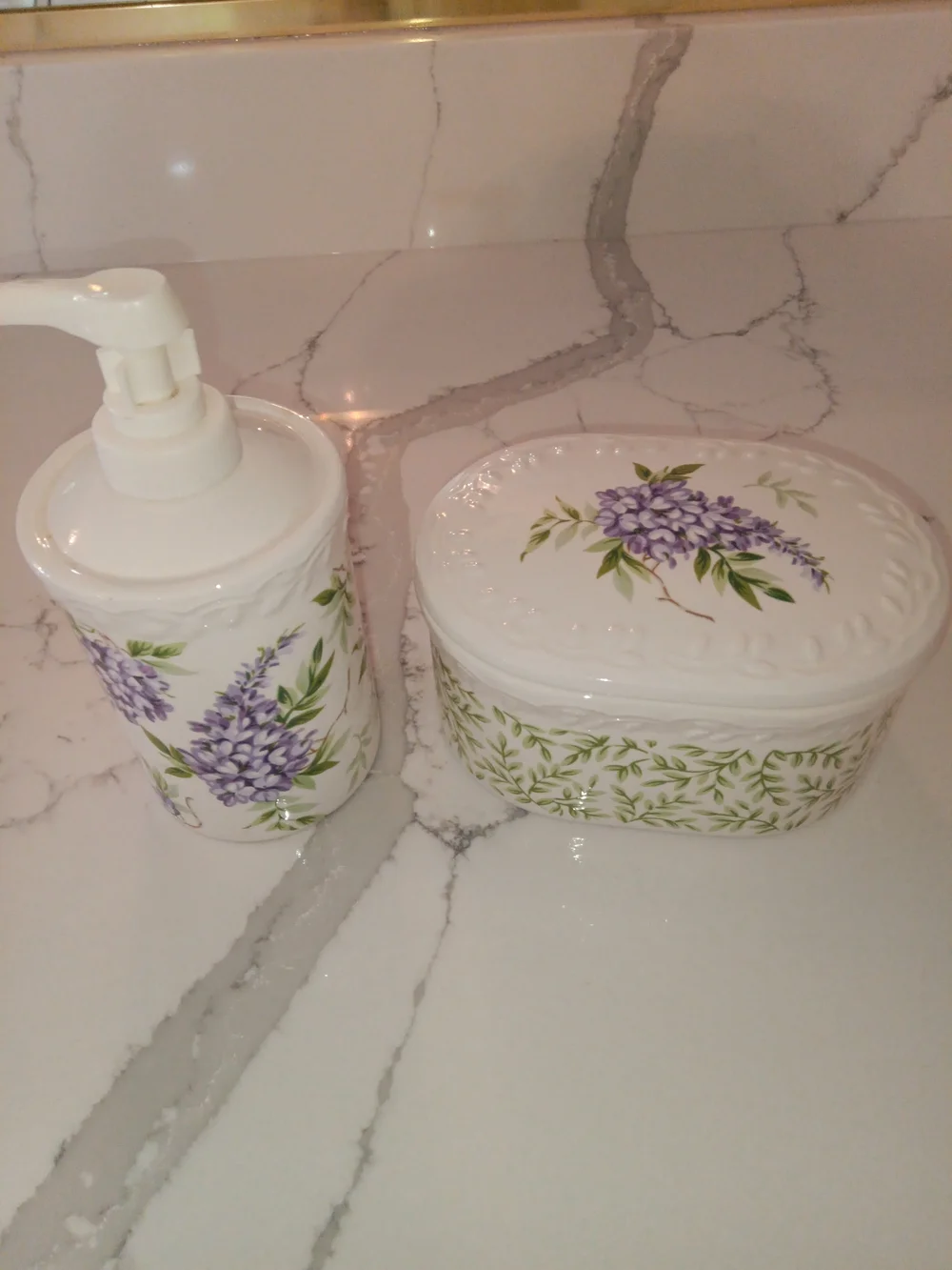 Liz Claiborne Wisteria Ceramic Lotion Bottle and Container Set Early 2000's